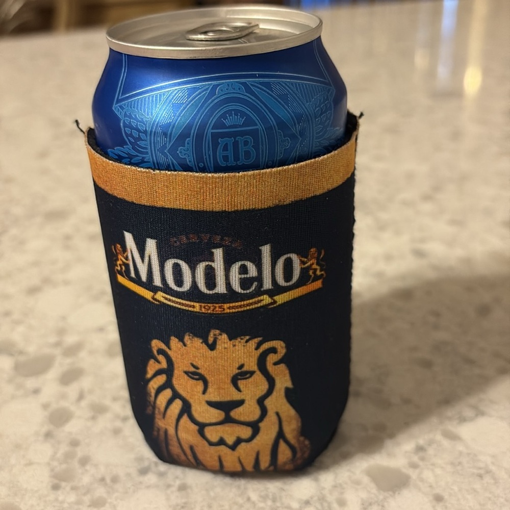 NEW 🍻Modelo Navy Blue Caps /Accessories Set for 2: caps beads koozies sunglasses - Picture 10 of 12